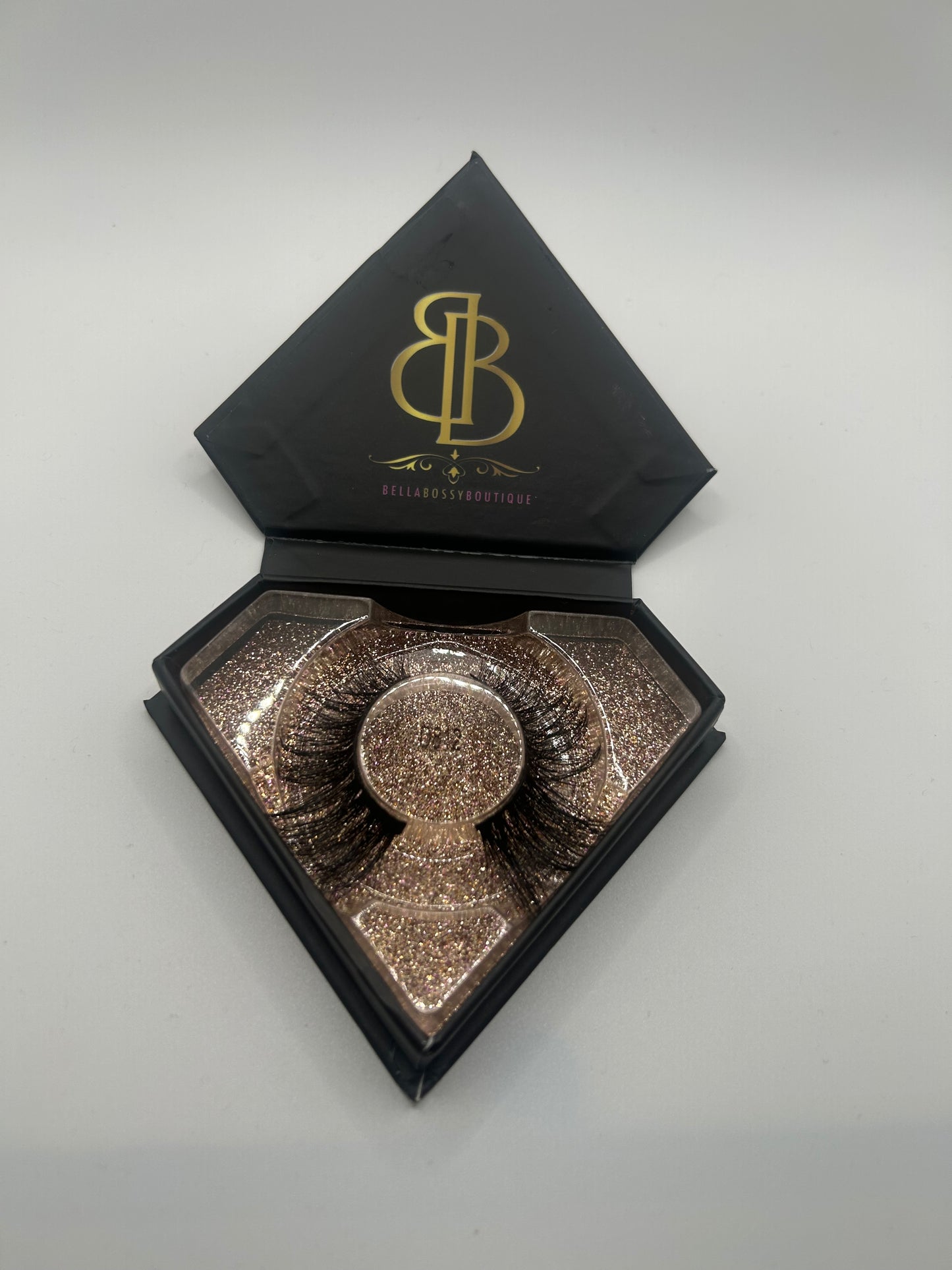 Bella Bossy luxury Mink Lashes D812
